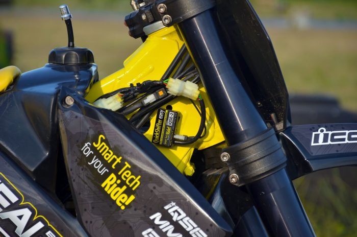 QuickShifter easy kit (iQSE-W2 + QSH harness) - Image 2